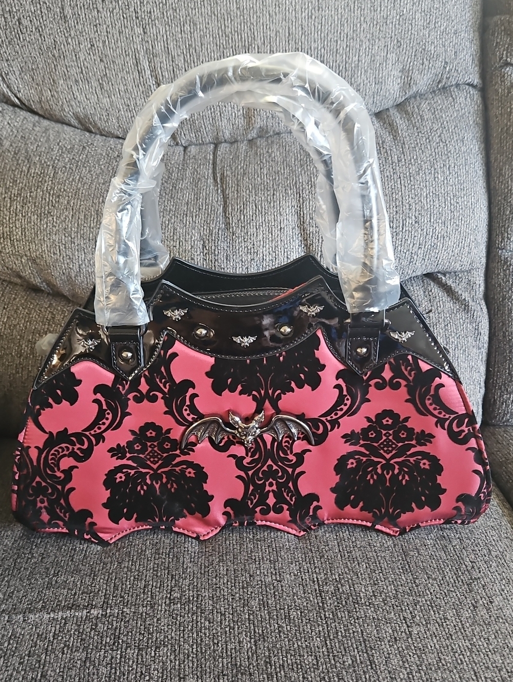 Damask Bat Handbag In Red